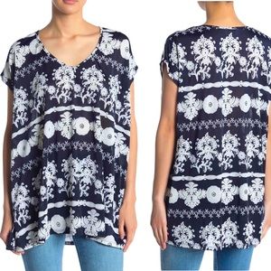 Show Me Your Mumu Floral Oversized Tunic Top Fine China Blue White